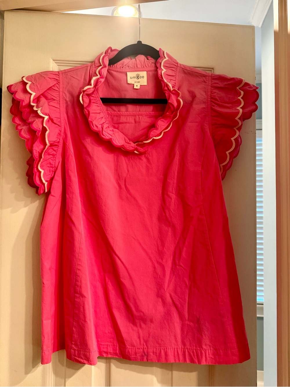 Umgee Hot Pink Ruffled Scallop Sleeve Tunic